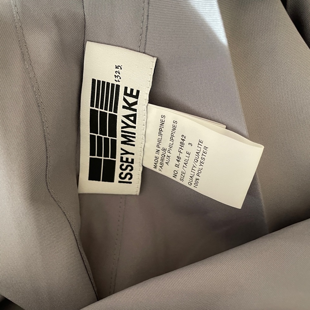 Issey Miyake Asymmetrical Silver Dress - Picture 5 of 5